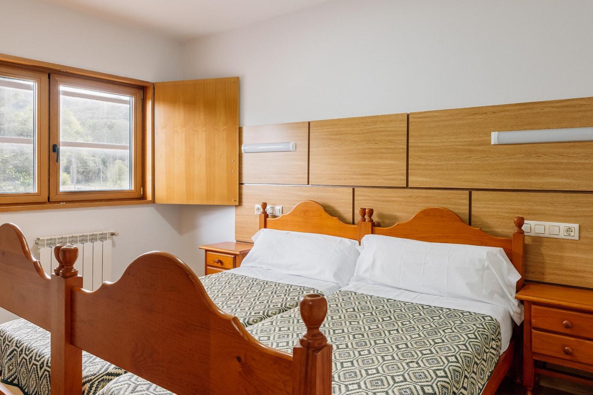 Vila Vilarino Albergue Hotel & Restaurante 奥伦塞 外观 照片
